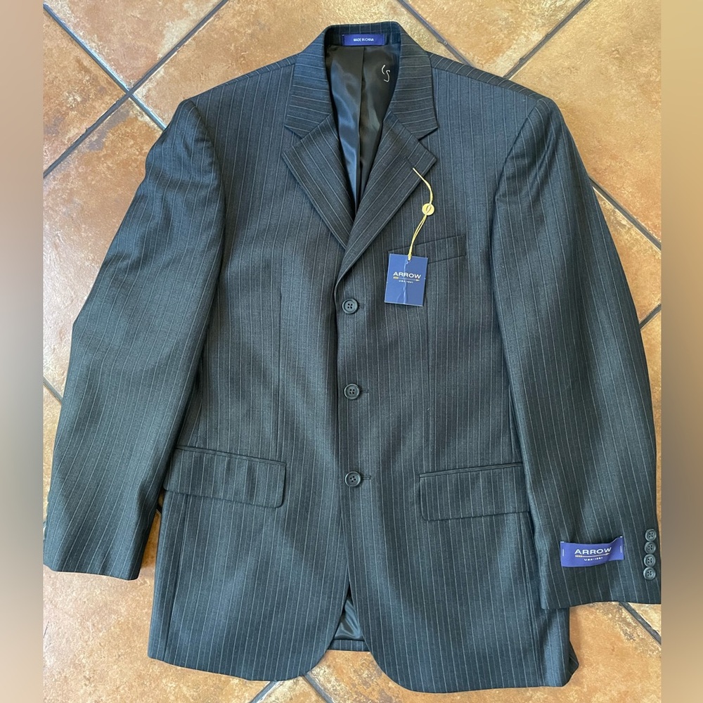 Arrow Subtle Pinstripe Single Breasted Suit in Charcoal Gray Size 38 NWT $240‎ - Picture 8 of 14